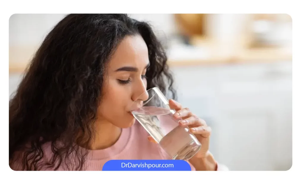 آب خوردن برای درمان خشکی دهان